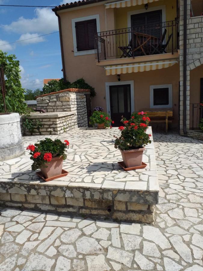 Apartmani Jurman Matohanci Exterior photo