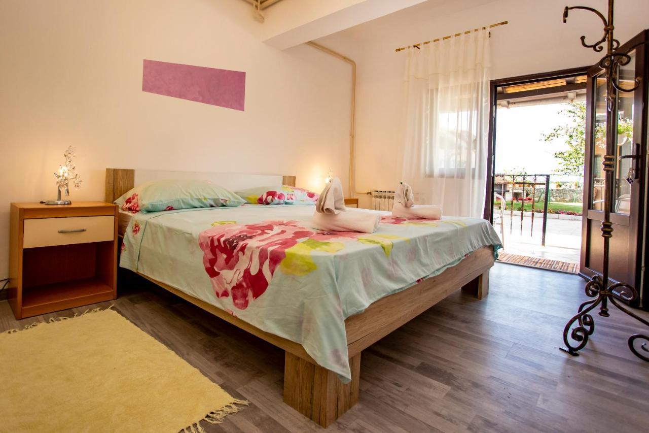 Apartmani Jurman Matohanci Exterior photo